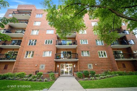 condo for sale des plaines|Des Plaines IL Condos & Apartments For Sale